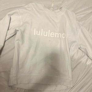 LULULEMON white sweatshirt